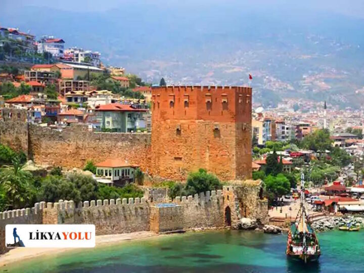 Alanya Kızıl Kule Tarihi, Hikayesi ve Mimari Özellikleri