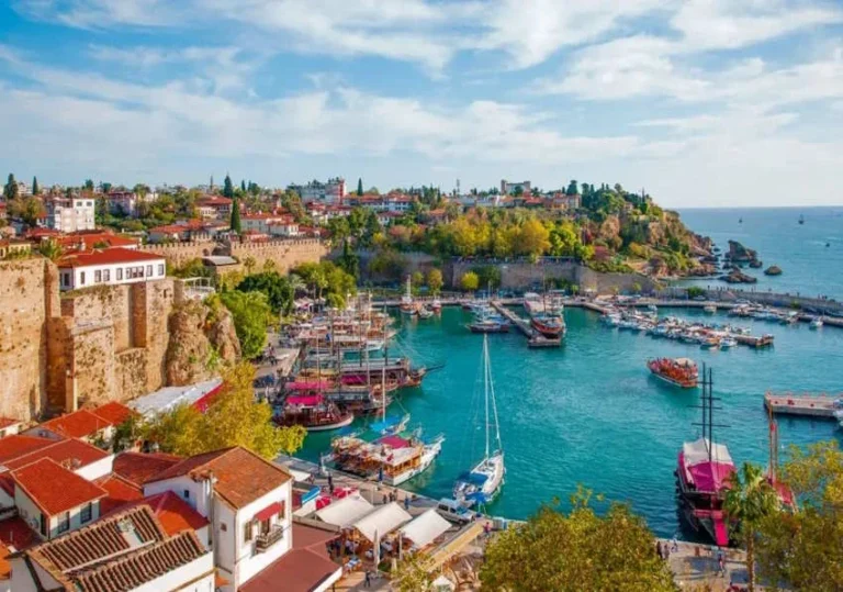 Antalya'da Sonbahar Rotaları: 2025'te Mutlaka Görülmesi Gereken 5 Yer