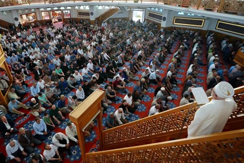 bAYRAM NAMAZI SAAT KAÇTA NE ZAMAN KILINACAK?