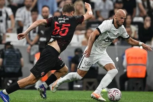 Beşiktaş-Hradec Kralove maçı hangi kanalda, canlı yayın şifreli mi şifresiz mi?