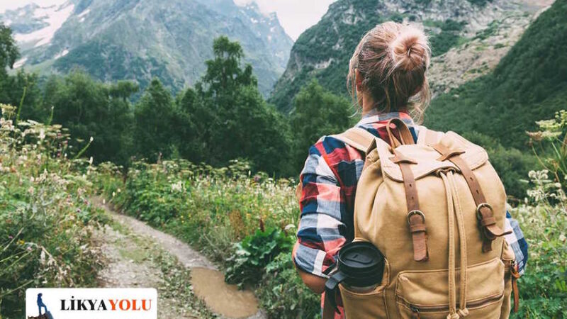 Doğa Yürüyüşü (Hiking) ile Hayatınıza Macera Katın