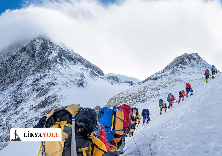 Dünyanın En Ünlü Trekking Rotaları: Everest Base Camp Trek